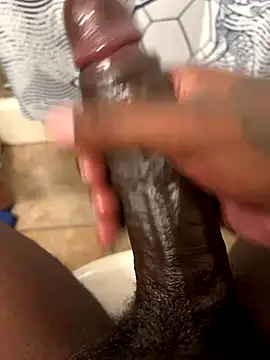 Snapshot of blaccp4k chatting on October 17, 6:17 am blaccp4k online show from October 17, 6:17 am