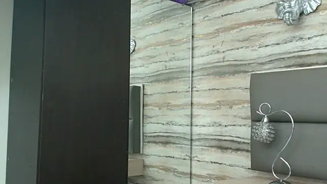 Lovers 21 online show from April 28, 3:33 am