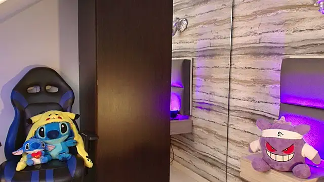 Lovers 21 online show from January 11, 4:49 am