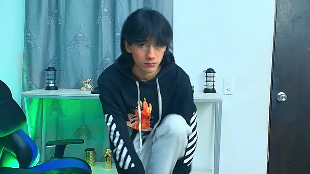 Lovers 21 online show from October 18, 9:42 pm