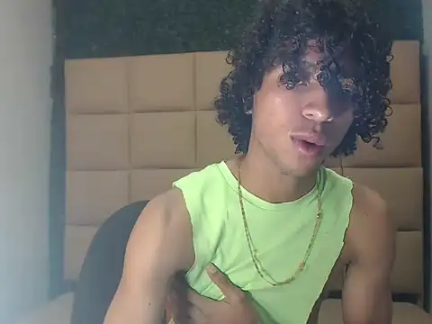 Snapshot of xion_ez chatting on October 6, 9:41 pm xion ez online show from October 6, 9:41 pm