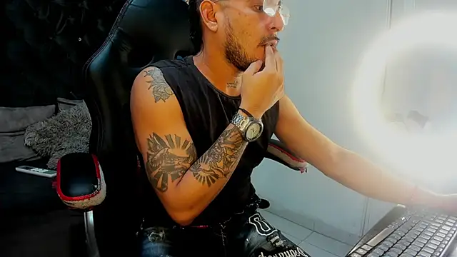 Kevinfox23cms online show from October 30, 7:54 am