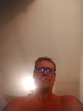 Snapshot of baldblondeshaven chatting on October 31, 4:36 am baldblondeshaven online show from October 31, 4:36 am