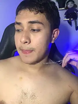 loki32men online show from November 19, 4:45 am