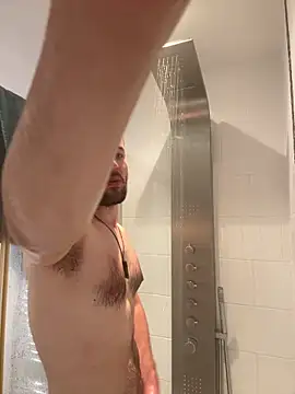 Snapshot of Jasonsnzuk chatting on October 22, 8:11 pm Jasonsnzuk online show from October 22, 8:11 pm