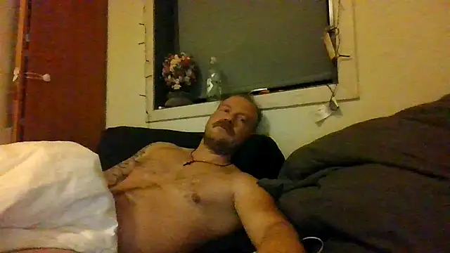 Snapshot of Real_viking chatting on October 6, 10:14 pm Real viking online show from October 6, 10:14 pm