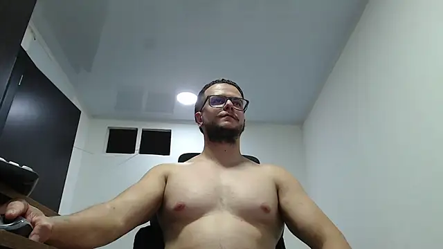 Snapshot of DirtyNotLimits_ chatting on September 30, 5:38 pm DirtyNotLimits online show from September 30, 5:38 pm