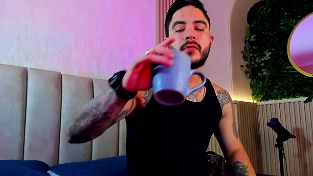 Snapshot of Dante_Dimarco chatting on September 30, 11:41 pm Dante Dimarco online show from September 30, 11:41 pm