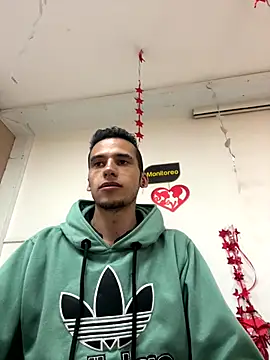 Snapshot of wiland_hot23 chatting on September 29, 11:44 pm wiland hot23 online show from September 29, 11:44 pm