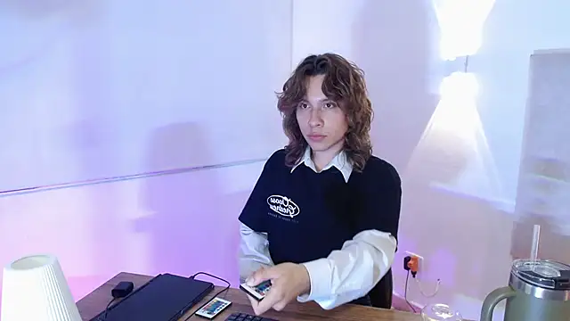 JIM TAY online show from November 5, 10:12 pm