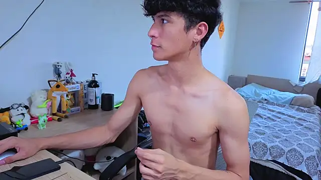 TwoBoys4Cum online show from December 16, 9:33 pm