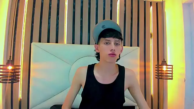 thaigo twink38 online show from April 29, 9:25 am