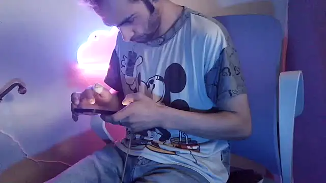 highinhtxx online show from May 19, 5:19 pm