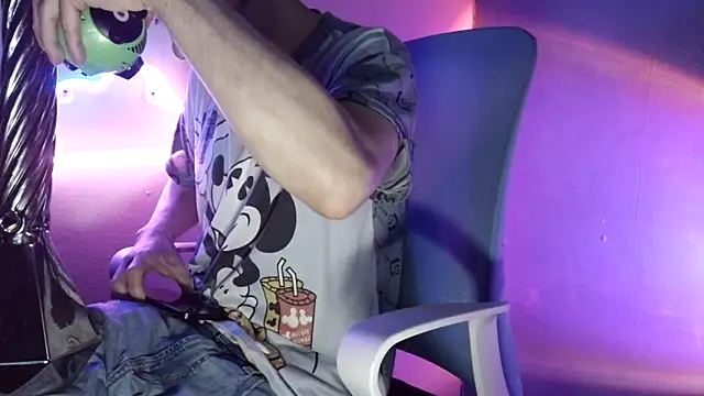 highinhtxx online show from May 9, 1:34 pm
