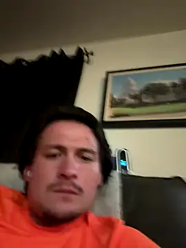 Snapshot of itsthecatchh chatting on October 19, 4:06 am itsthecatchh online show from October 19, 4:06 am