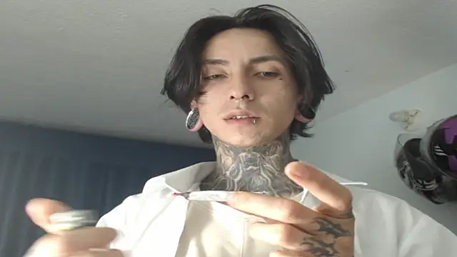 Kuregari xs online show from November 28, 8:38 am