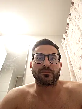 caliente25hot online show from September 28, 3:21 pm