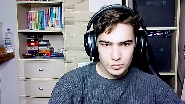 Snapshot of _Chris_Next_Door_ chatting on October 13, 5:19 pm  Chris Next Door  online show from October 13, 5:19 pm