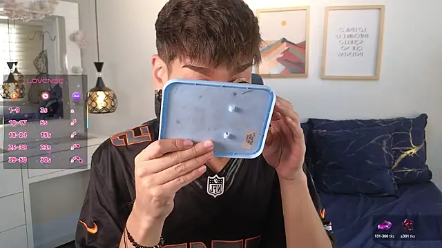 kevienmiet online show from October 30, 12:17 pm