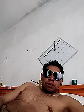 Alealm2408 online show from February 1, 8:51 pm