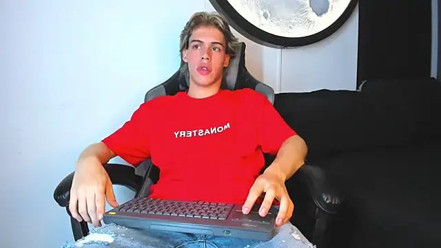 Lucian grey online show from November 10, 5:01 am