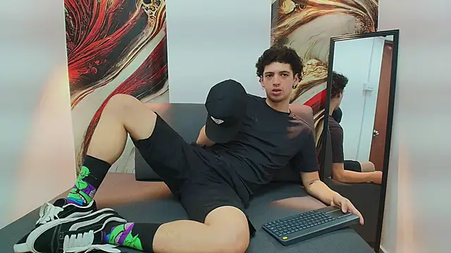 ISRAEL GRAY online show from November 6, 7:50 pm