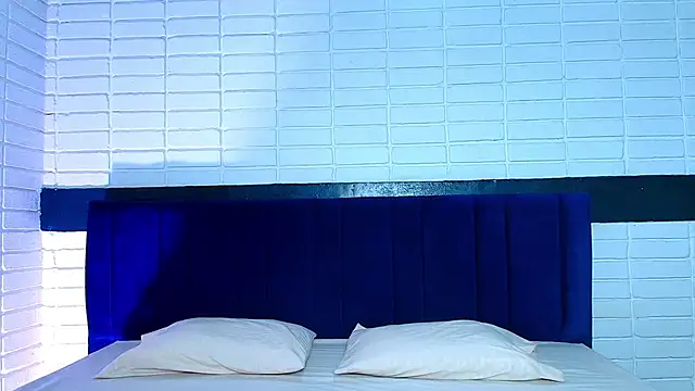 Snapshot of SnowyX_ chatting on October 27, 12:51 pm SnowyX  online show from October 27, 12:51 pm