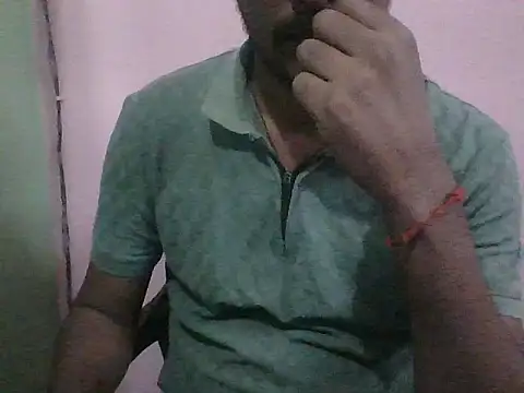 DesiLoverOnCam online show from October 2, 4:22 pm