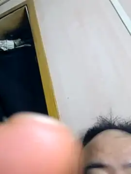 han515319 online show from April 7, 1:00 pm