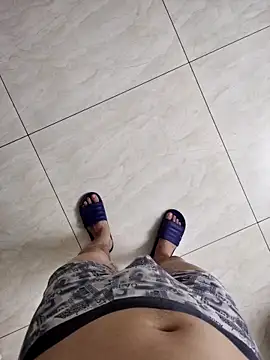 chougegg0214 online show from April 9, 1:39 pm