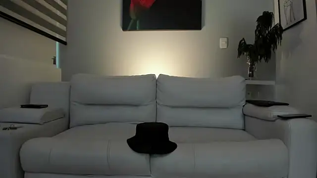 ZaynShadow online show from October 24, 1:57 pm