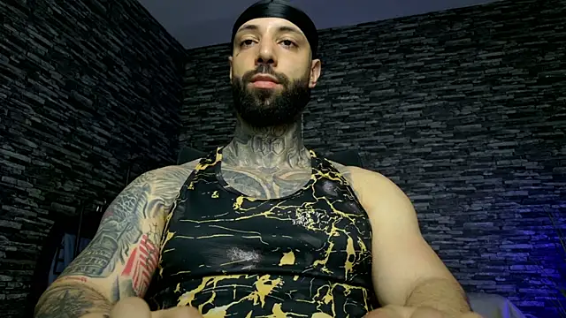 MasculineGuy99 online show from May 8, 10:10 pm