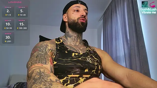 MasculineGuy99 online show from December 19, 1:08 pm