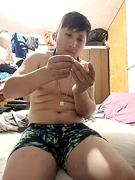 Chyynoxxx online show from October 18, 9:09 pm