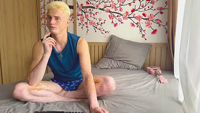 YummyGann online show from December 4, 6:31 am