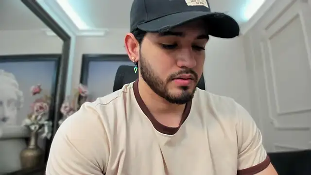 Snapshot of ElianKeiser chatting on October 23, 12:52 pm ElianKeiser online show from October 23, 12:52 pm