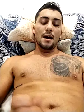 Snapshot of gooddboy01 chatting on October 20, 7:51 pm gooddboy01 online show from October 20, 7:51 pm