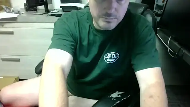 littleguy11 online show from October 6, 6:34 pm