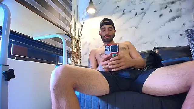 Max Miller S online show from November 4, 7:26 pm