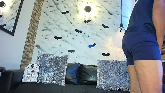 Max Miller S online show from October 29, 6:44 pm