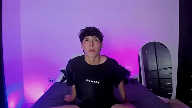 luccas ferreira online show from January 15, 8:00 pm