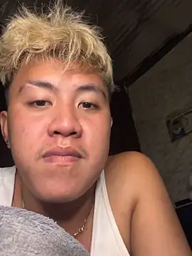 ur fucking rolly online show from March 25, 8:35 pm