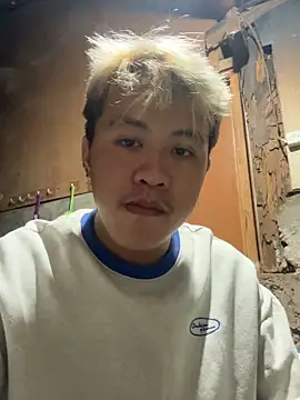 ur fucking rolly online show from March 16, 2:43 pm