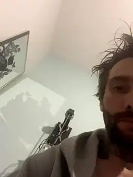 Snapshot of Dufduf233 chatting on October 22, 11:41 pm Dufduf233 online show from October 22, 11:41 pm