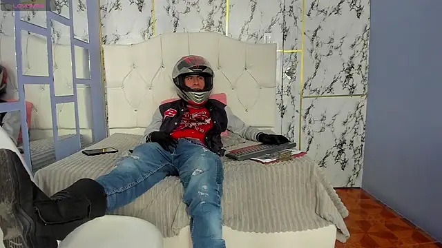 Troy boy19 online show from November 1, 7:29 pm