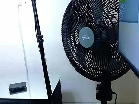 AngelDrake online show from October 3, 1:27 pm