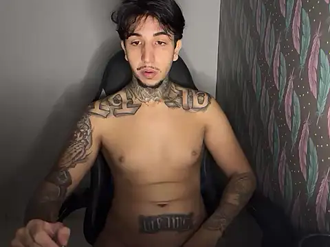 RealGdiass online show from April 27, 6:03 pm