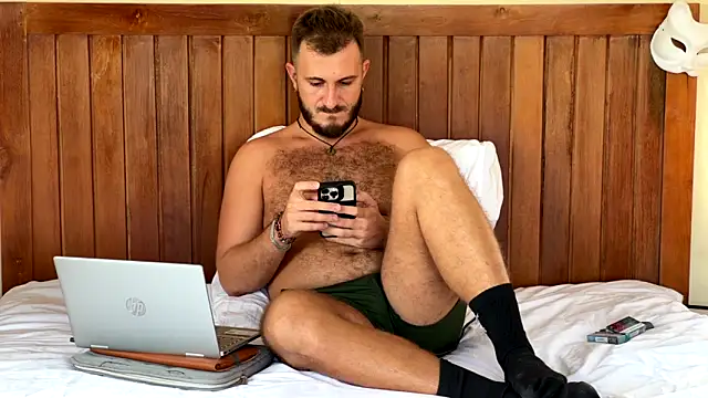mrmaxiy online show from May 14, 6:55 am