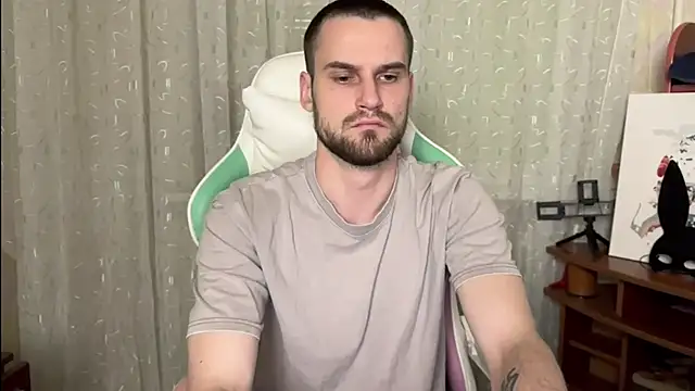 Iveraan online show from October 31, 8:34 pm