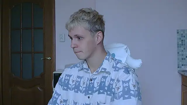  Timmy Boy  online show from October 28, 9:23 am